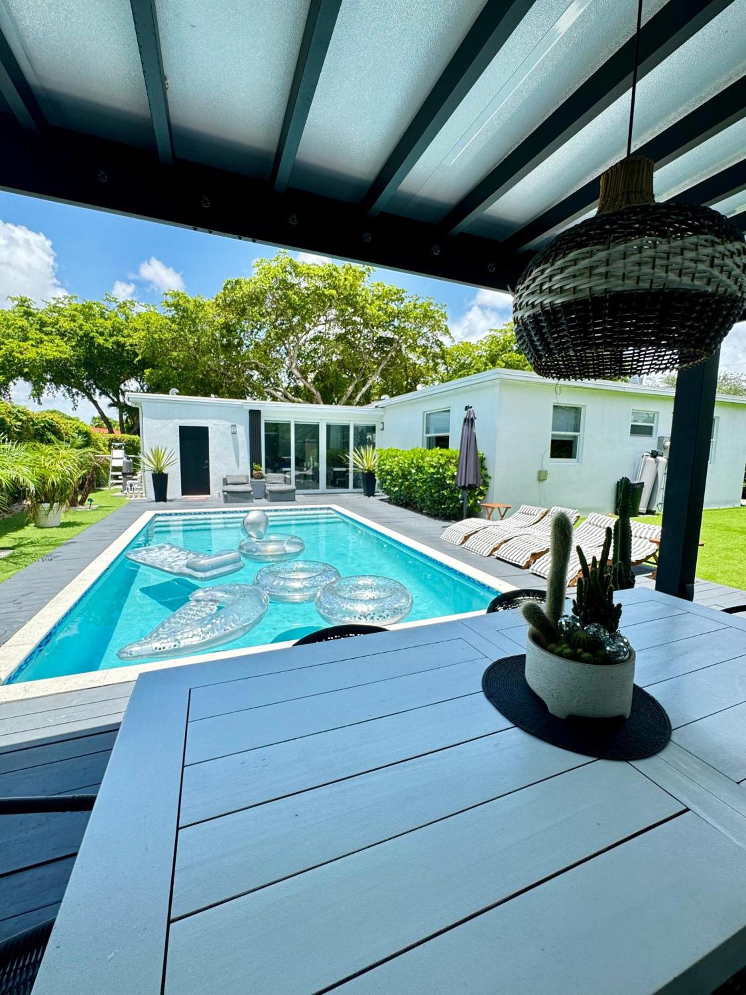 Pura Vida Pousada Miami